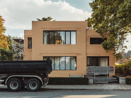 House JS
